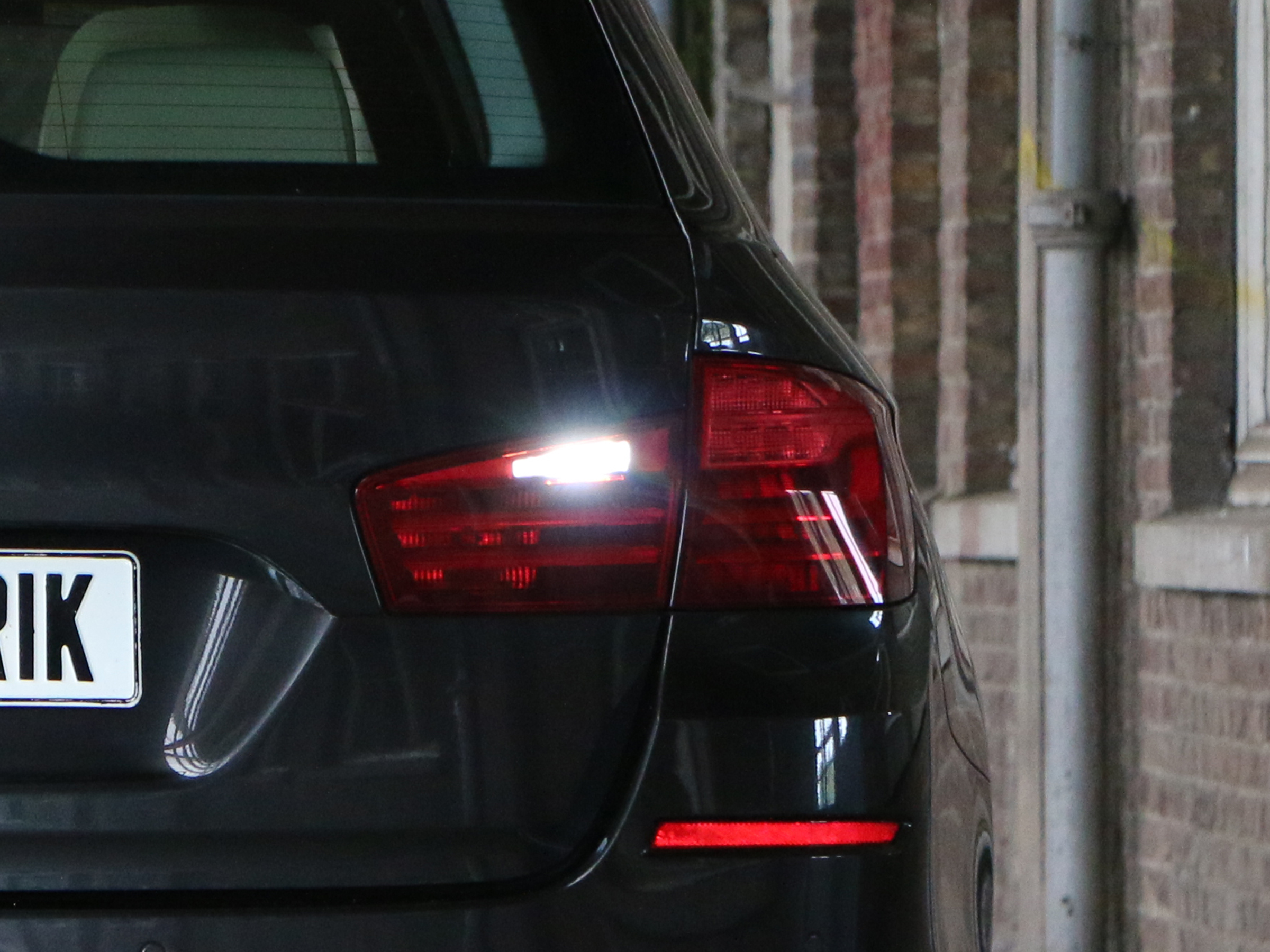 BEPHOS® RGB LED Innenraumbeleuchtung BMW 5er F11 Touring APP Steuerung